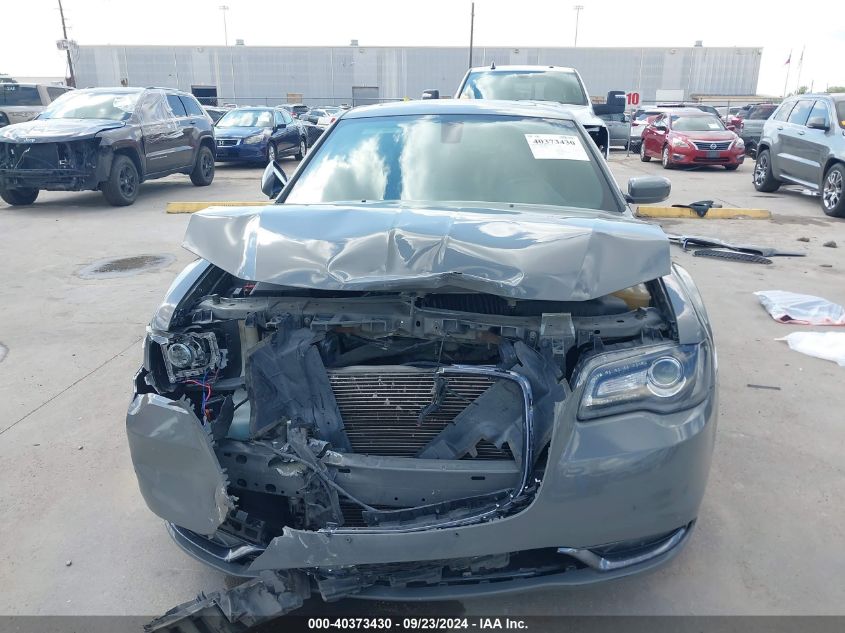 2C3CCABG5JH203908 2018 Chrysler 300 300S