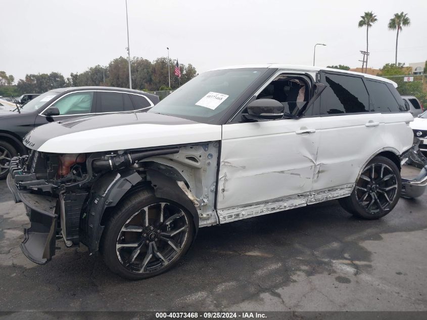 2022 Land Rover Range Rover Sport Svr/Svr Carbon Edition VIN: SALWZ2RE5NA232033 Lot: 40373468