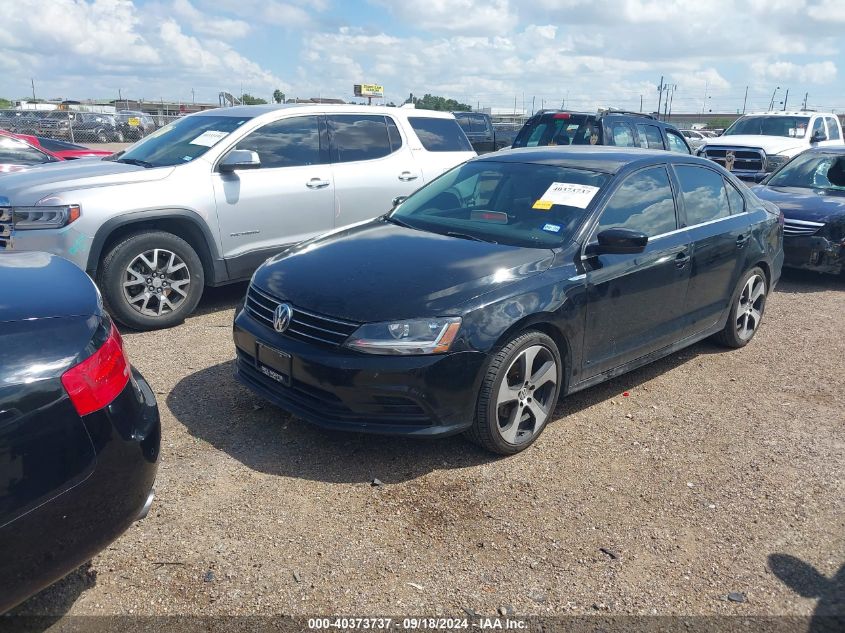 3VW2B7AJ6HM309397 2017 VOLKSWAGEN JETTA - Image 2