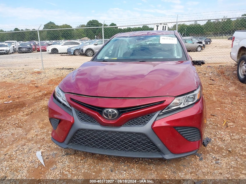 2018 TOYOTA CAMRY SE - 4T1B11HK1JU581970