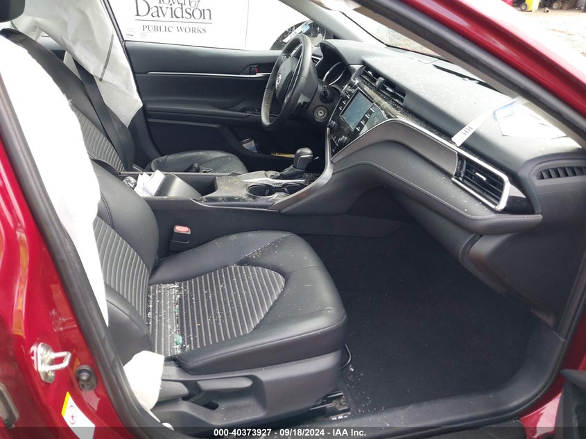 2018 TOYOTA CAMRY SE - 4T1B11HK1JU581970