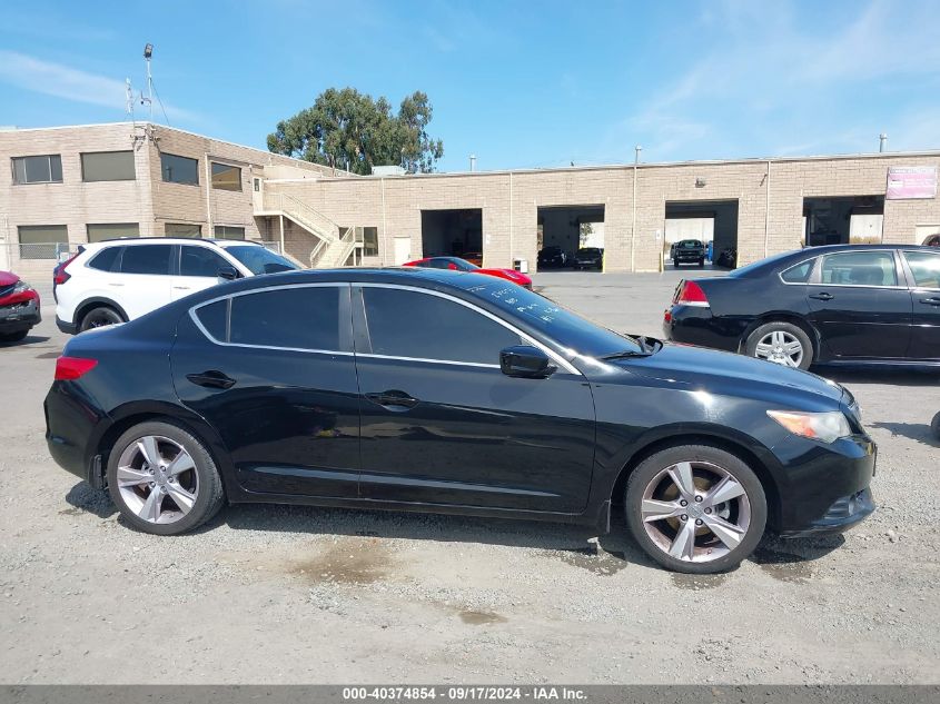 2013 Acura Ilx 2.0L VIN: 19VDE1F77DE012262 Lot: 40374854