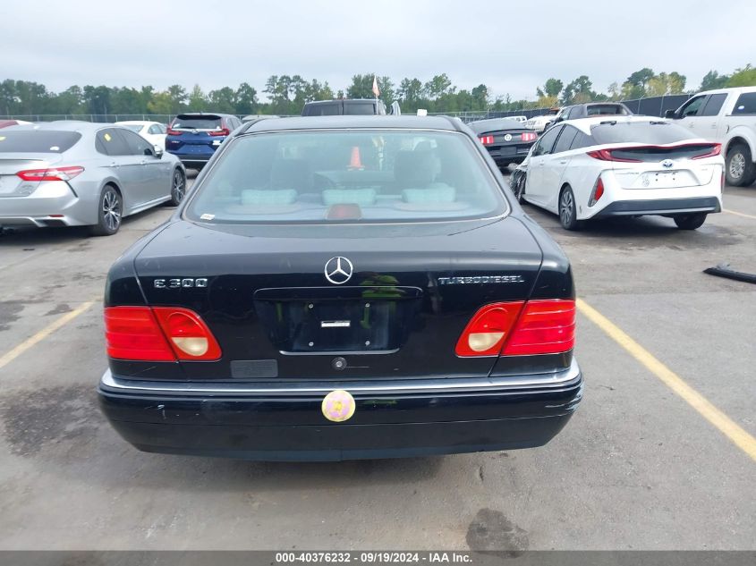 WDBJF25F7WA679200 1998 Mercedes-Benz E 300 Diesel