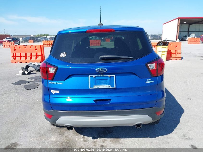 1FMCU0GD0KUA18810 2019 Ford Escape Se