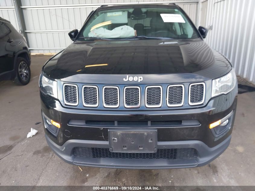 3C4NJDBB0JT414411 2018 Jeep Compass Latitude 4X4