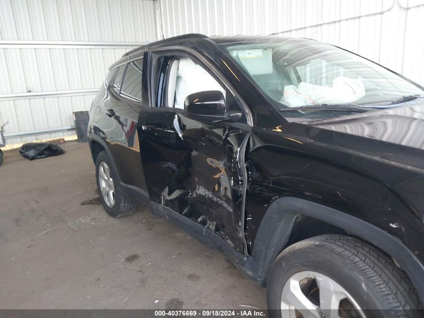 3C4NJDBB0JT414411 2018 Jeep Compass Latitude 4X4