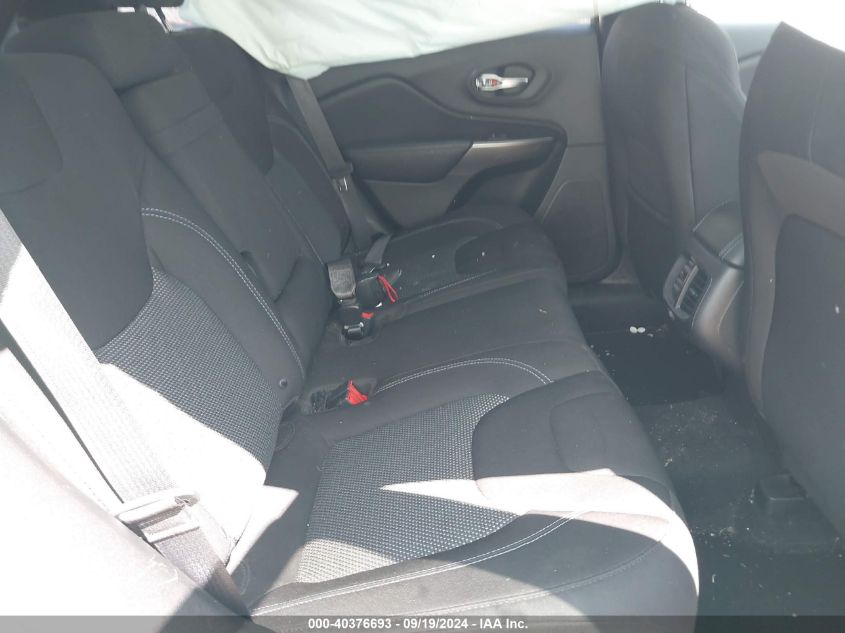 2019 Jeep Cherokee Latitude Fwd VIN: 1C4PJLCX4KD340284 Lot: 40376693