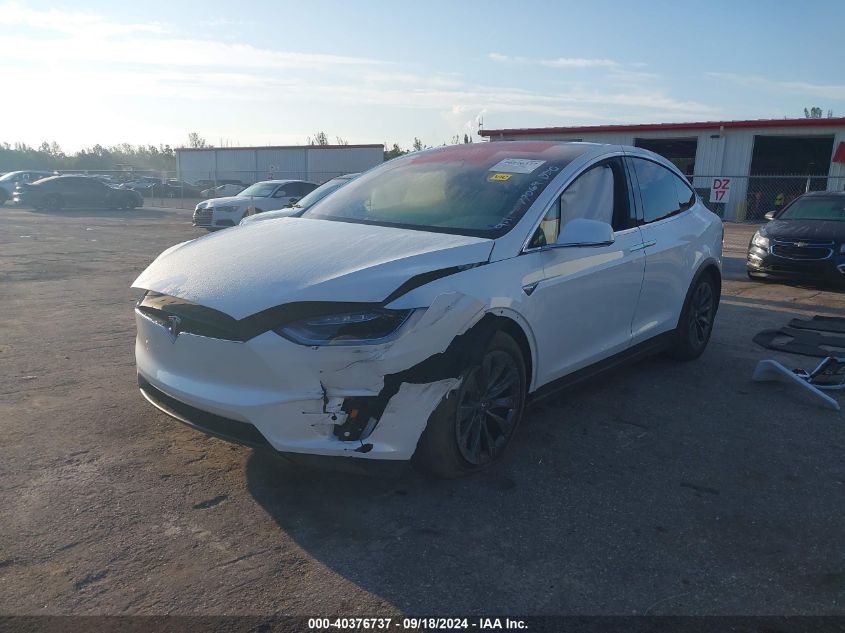 5YJXCBE20HF077069 2017 TESLA MODEL X - Image 2