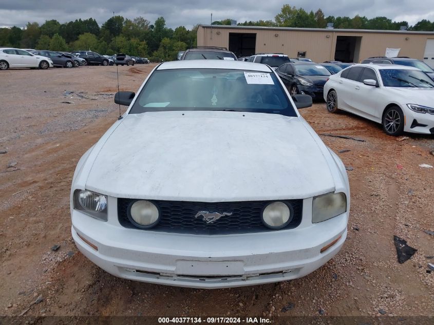 2007 Ford Mustang V6 Deluxe/V6 Premium VIN: 1ZVFT80N575211443 Lot: 40377134