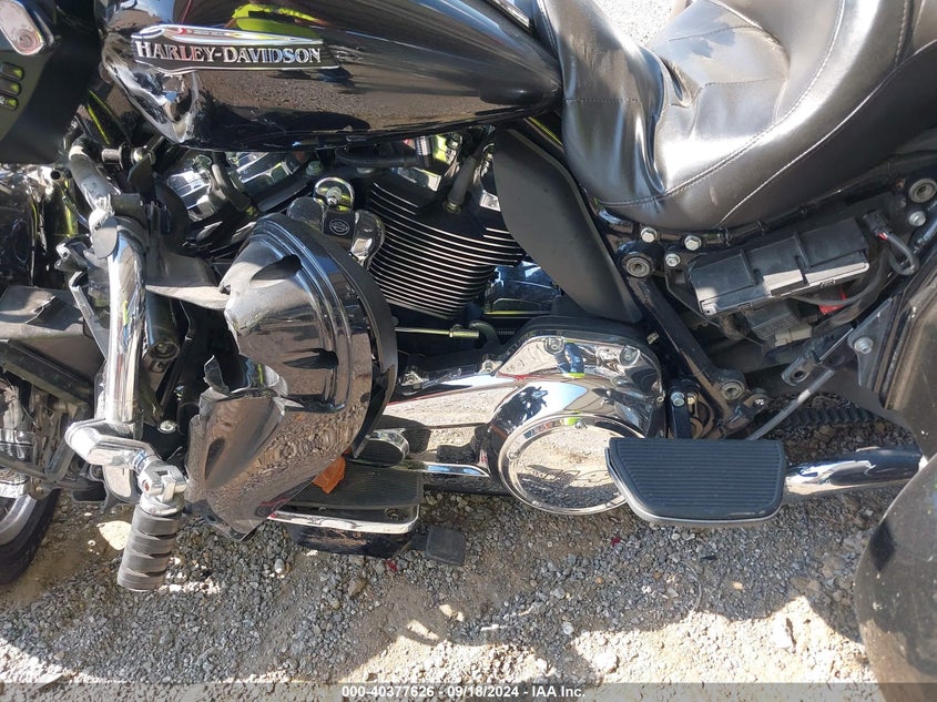 VIN 1HD1MAF16LB859499 2020 HARLEY-DAVIDSON FLHTCUTG