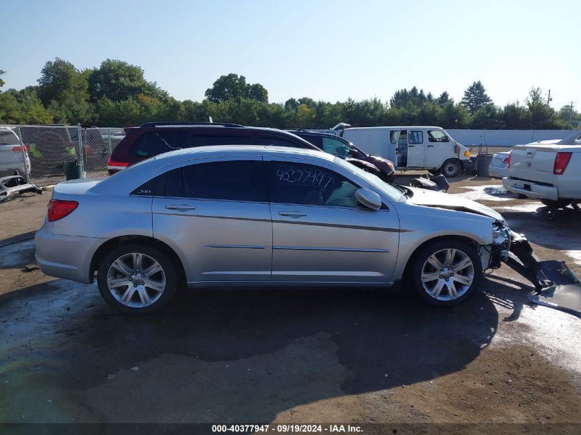 2011 Chrysler 200 Touring VIN: 1C3BC1FG6BN553322 Lot: 40377947