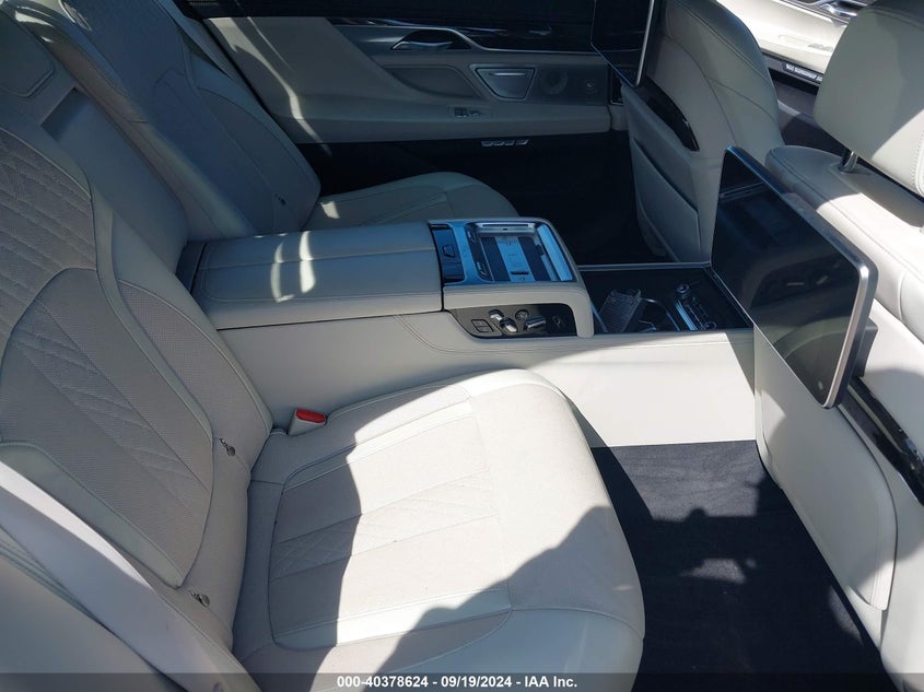 2016 BMW 750I XDRIVE - WBA7F2C55GG418195