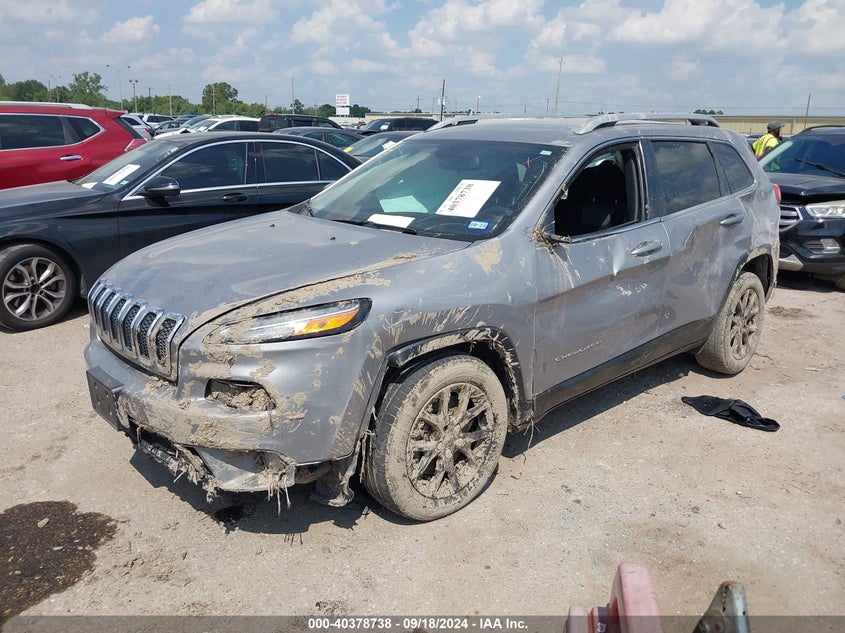 VIN 1C4PJLCB9JD519388 2018 JEEP CHEROKEE LATITUDE FWD