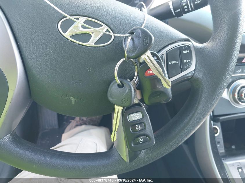 5NPDH4AE2DH219000 2013 Hyundai Elantra Gls