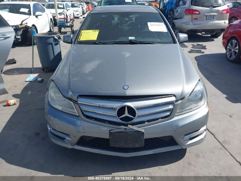 2012 Mercedes-Benz C 300 Luxury 4Matic/Sport 4Matic VIN: WDDGF8BB3CR229756 Lot: 40378997