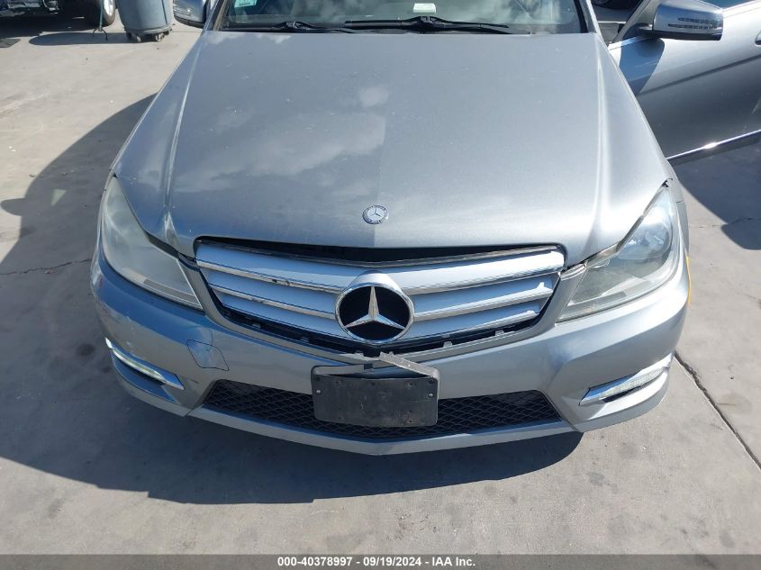 2012 Mercedes-Benz C 300 Luxury 4Matic/Sport 4Matic VIN: WDDGF8BB3CR229756 Lot: 40378997