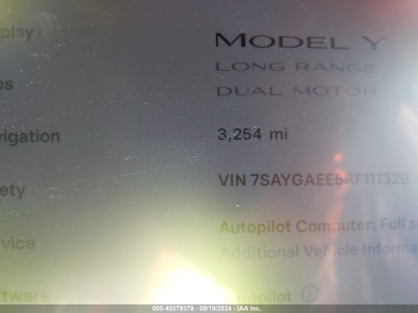 2024 Tesla Model Y Long Range Dual Motor All-Wheel Drive VIN: 7SAYGAEE5RF111329 Lot: 40379378