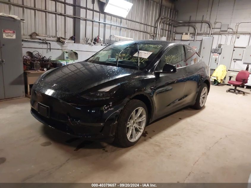 7SAYGDEE9PF858558 2023 TESLA MODEL Y - Image 2