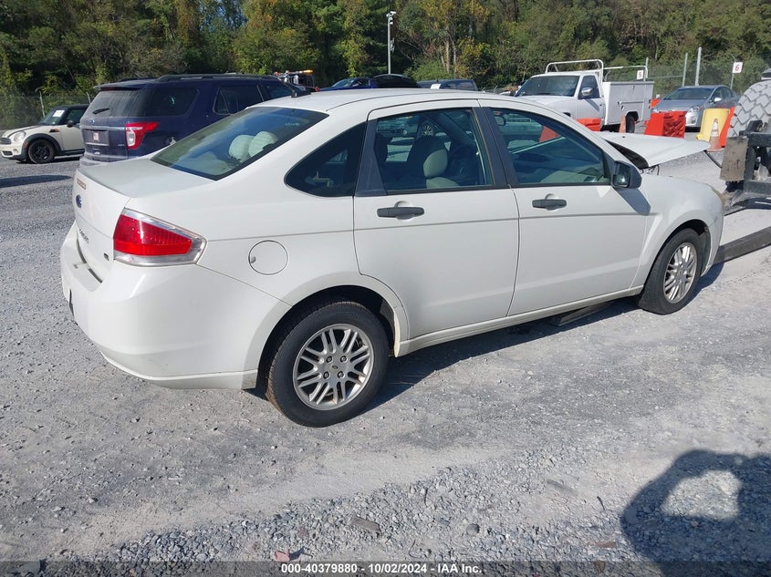 Vin: 1fahp3fn4aw194233, lot: 40868445, ford focus se 20104