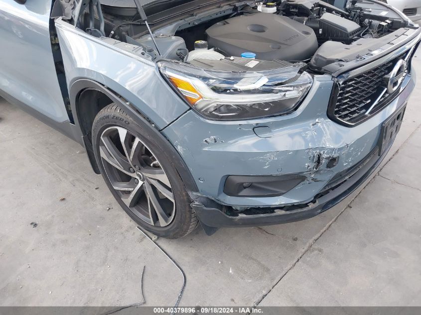 2021 Volvo Xc40 T4 R-Design VIN: YV4AC2HM3M2564389 Lot: 40379896