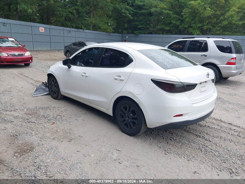 VIN 3MYDLBYV6HY158026 2017 TOYOTA YARIS IA