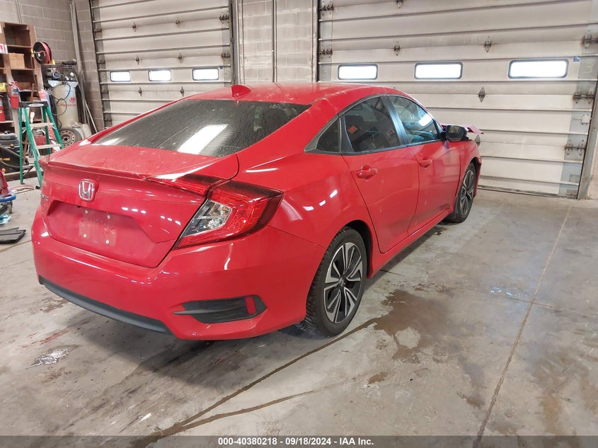 VIN JHMFC1F7XJX026401 2018 HONDA CIVIC EX-L
