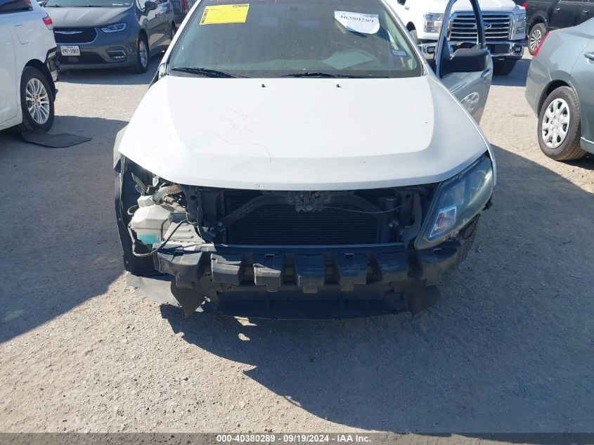 2011 Ford Fusion S VIN: 3FAHP0GA9BR200946 Lot: 40380289