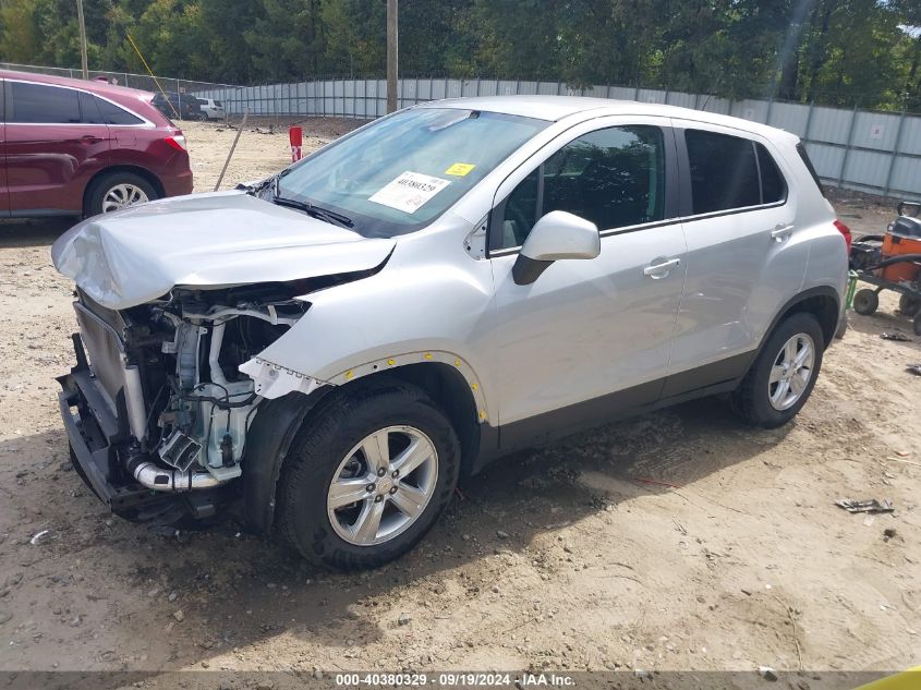 KL7CJNSM4NB543352 2022 CHEVROLET TRAX - Image 2