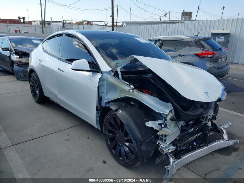 7SAYGDEF0RF121339 2024 TESLA MODEL Y - Image 1