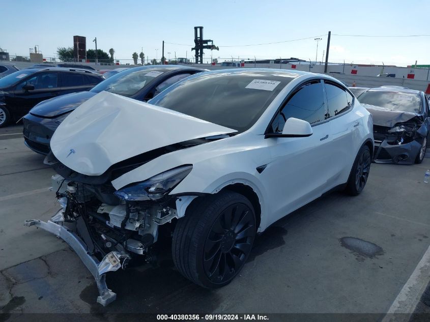 7SAYGDEF0RF121339 2024 TESLA MODEL Y - Image 2