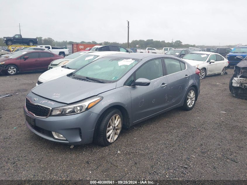 VIN 3KPFL4A79HE111931 2017 KIA Forte, S no.2