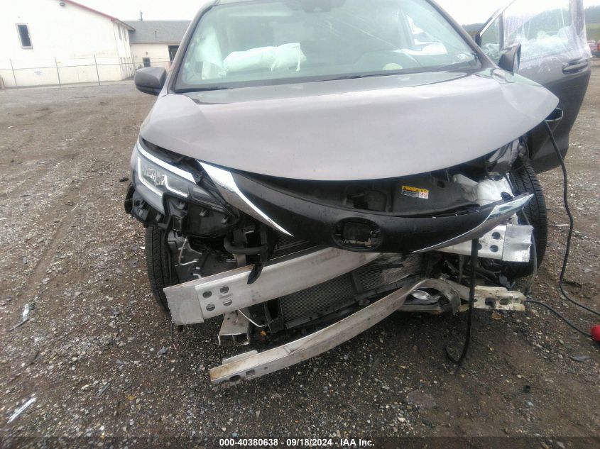 5TDKRKEC5NS088688 2022 Toyota Sienna Le