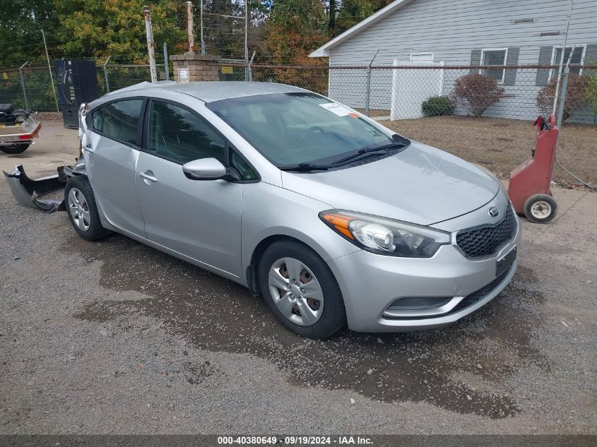 KNAFK4A61F5290532 2015 KIA FORTE - Image 1