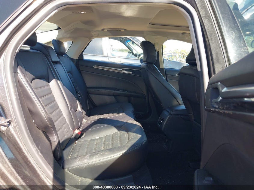 VIN 3FA6P0H92HR350353 2017 FORD FUSION SE