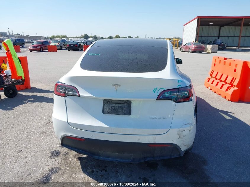 2022 Tesla Model Y Long Range Dual Motor All-Wheel Drive VIN: 7SAYGDEE7NF413880 Lot: 40380676