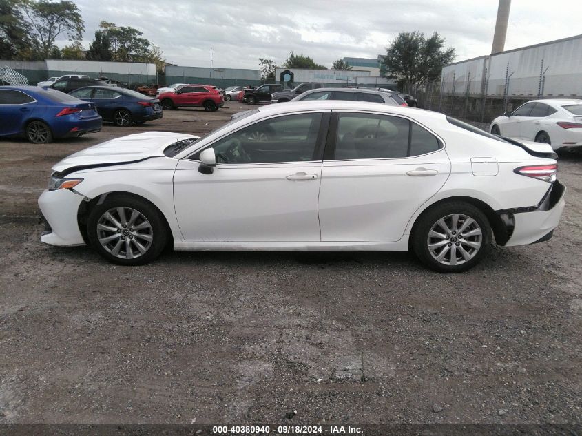 JTNB11HK3J3002080 2018 Toyota Camry Le