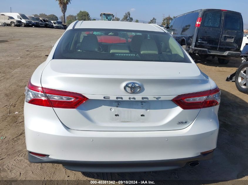 4T1B11HK4JU023739 2018 Toyota Camry Xle