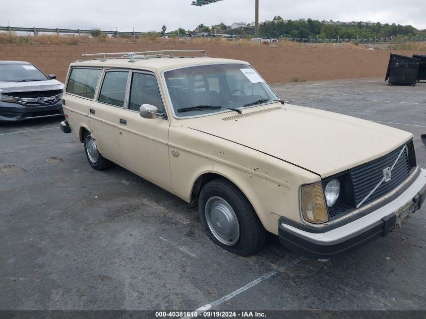 1976 Volvo 240 VIN: VC24545E1099127 Lot: 40381615