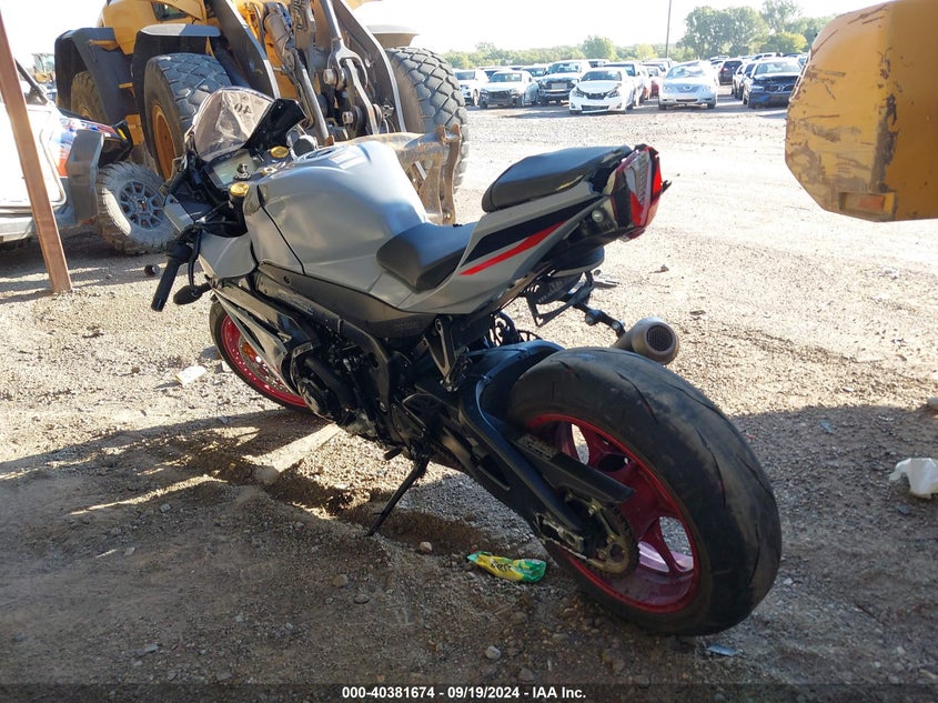 VIN JS1DM11F5R7100060 2024 SUZUKI GSX-R1000