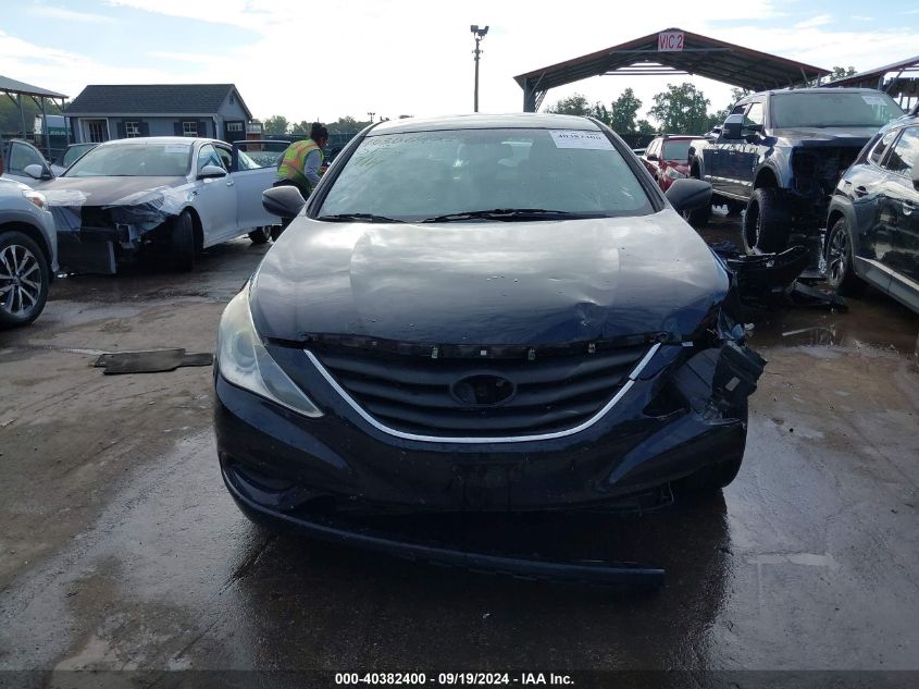 5NPEB4AC2DH639506 2013 Hyundai Sonata Gls