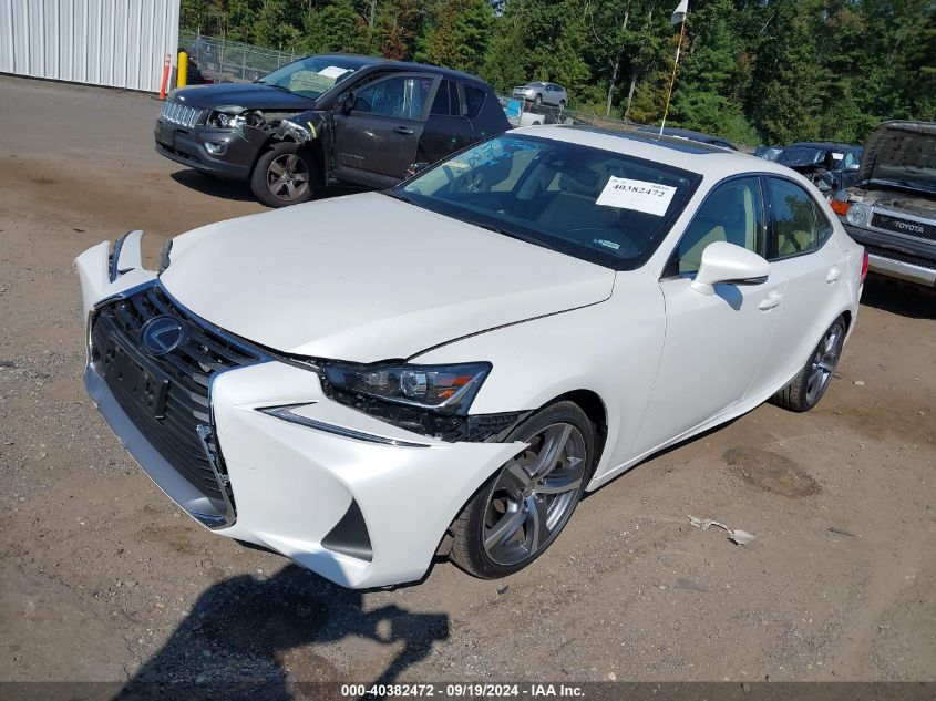 JTHC81D20J5028455 2018 LEXUS IS - Image 2