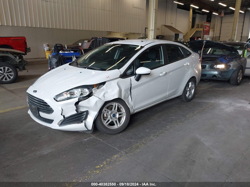 VIN 3FADP4BJ3KM115126 2019 FORD FIESTA SE