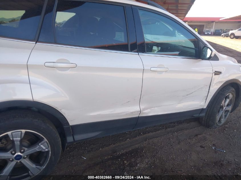 1FMCU9G97HUC01792 2017 Ford Escape Se