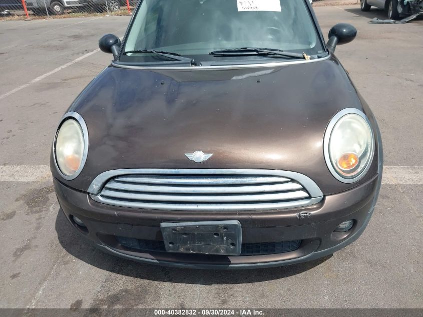 2010 Mini Cooper Clubman VIN: WMWML3C56ATX36603 Lot: 40382832