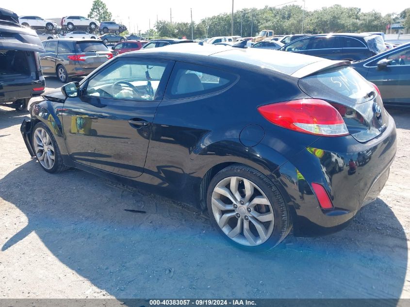 VIN KMHTC6AD8DU139604 2013 Hyundai Veloster, Base W... no.3