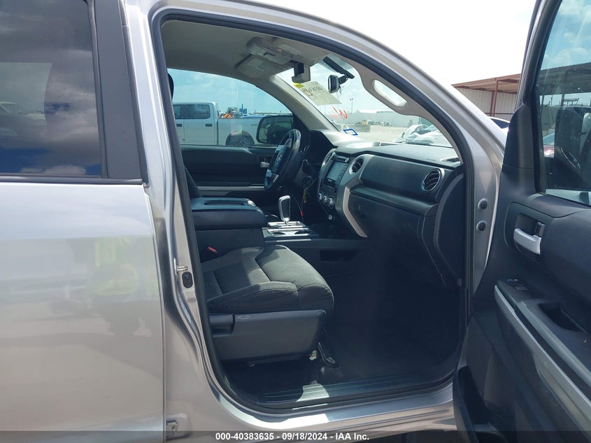 2017 TOYOTA TUNDRA SR5 5.7L V8 - 5TFEW5F12HX219093