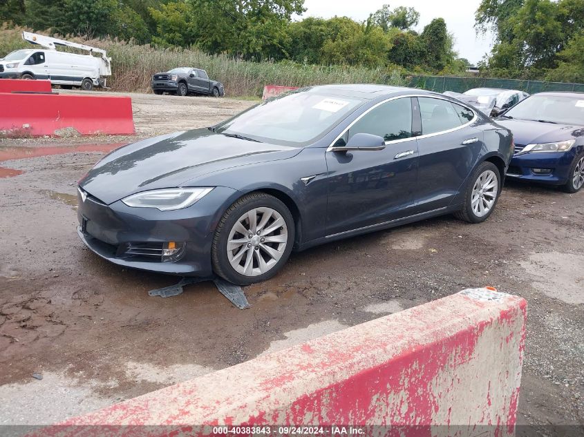 5YJSA1E2XJF261872 2018 TESLA MODEL S - Image 2