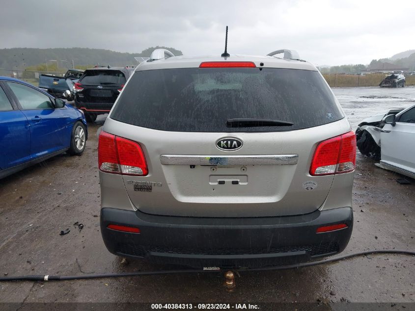 VIN 5XYKTCA63DG423580 2013 KIA Sorento, LX no.16