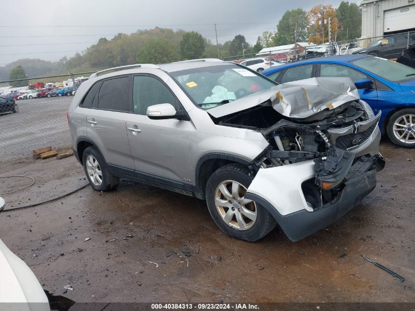 2013 KIA SORENTO LX - 5XYKTCA63DG423580