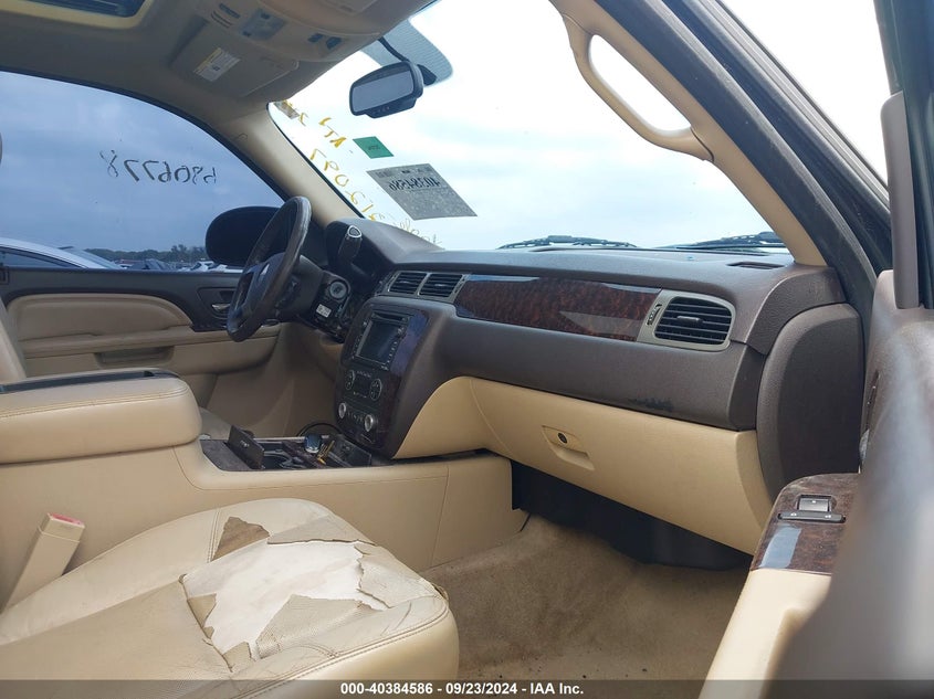 2011 GMC YUKON VIN: 1GKS1EEFXBR212097